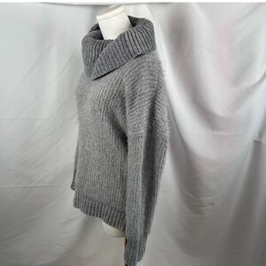 Calvin Klen soft gray women's cowl turtleneck‎ sweater, Large, oversized neck